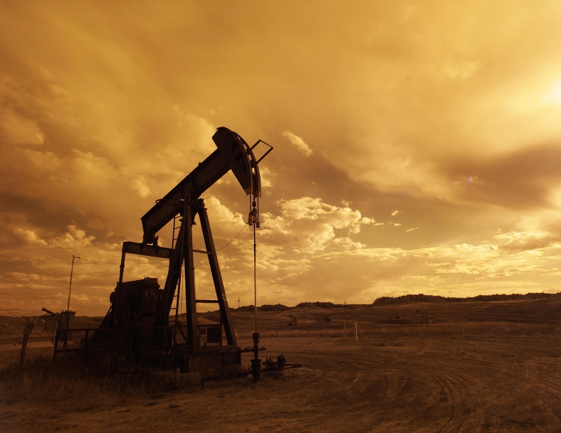 A solitary oil pump at the Teapot Dome Oilfield in Wyoming. | Department of Energy photo.