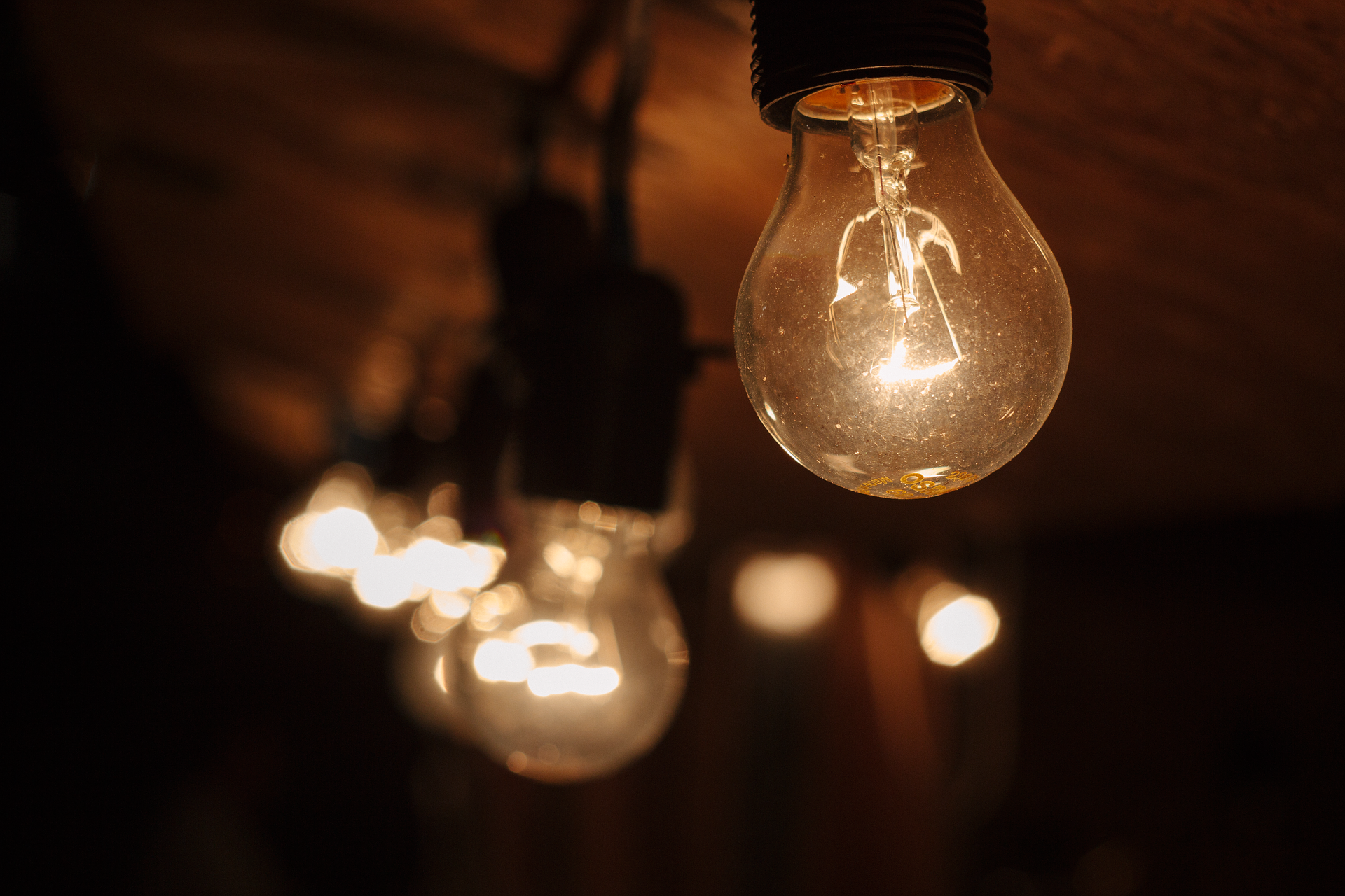 The History Of Light Bulb