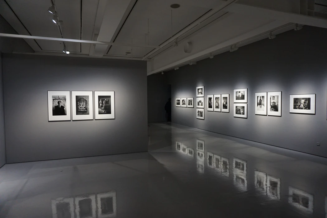 picture of a photo gallery