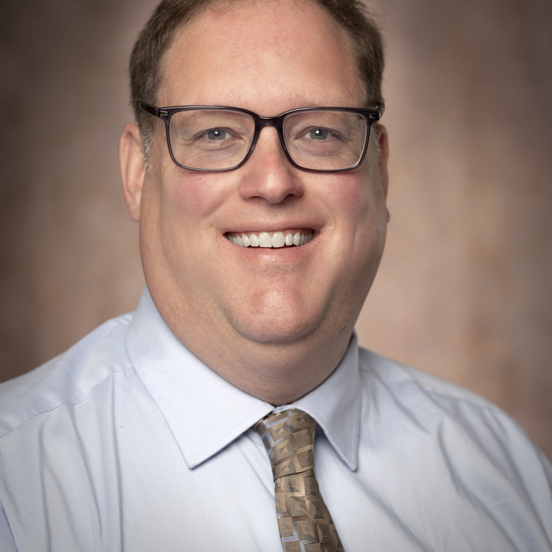 Gilbert Bindewald Headshot