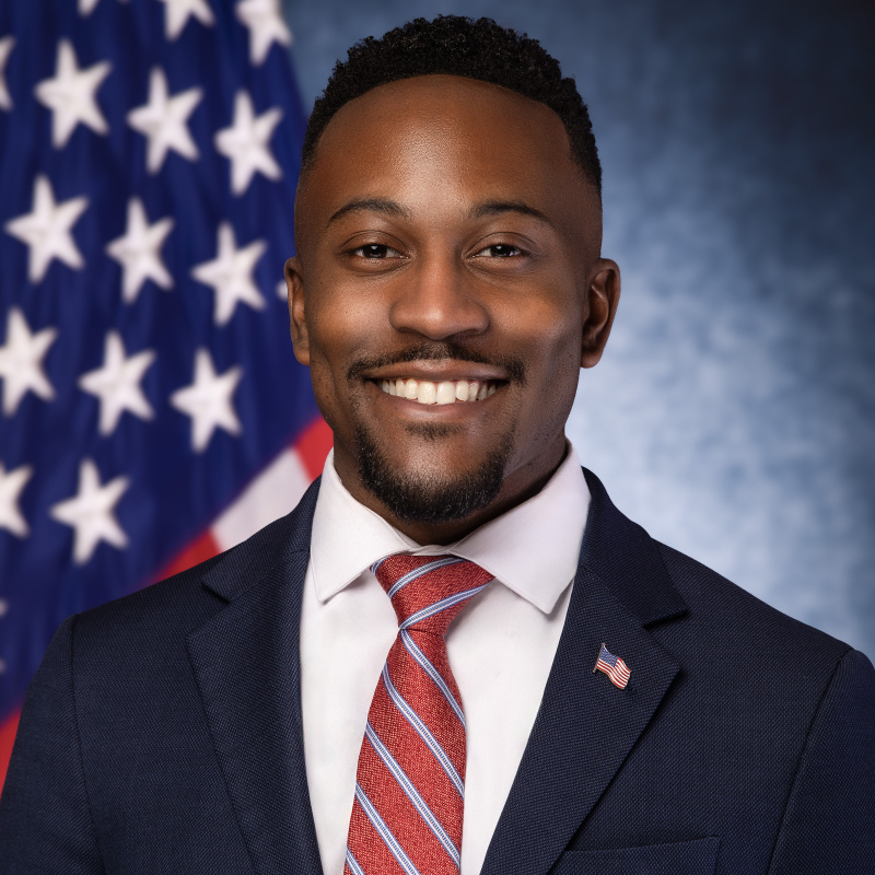 Official Photo of Christian Newton, Chief of Staff of the U.S. Department of Energy's Office of Science