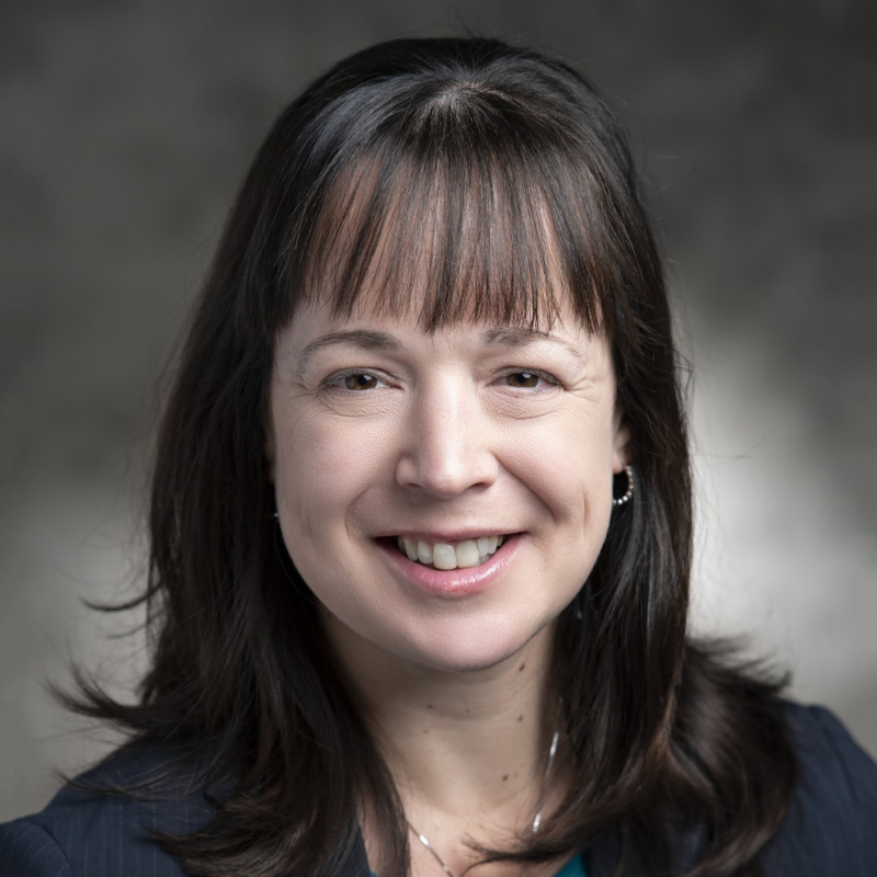 kristen ellis headshot