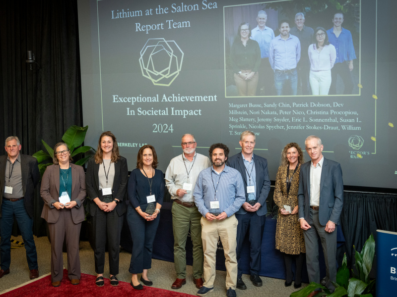 Report team receives award