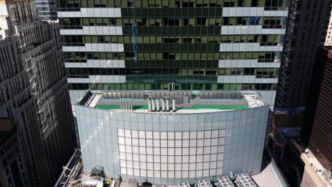 Photo of a fuel cell system on the rooftop of Morgan Stanley headquarters in New York City.