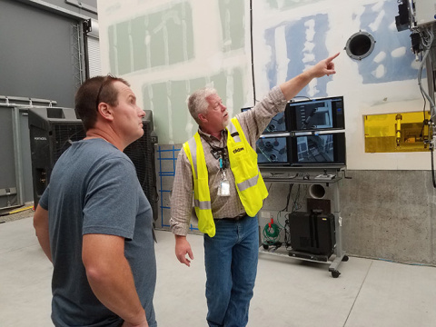 Mike Jennings, 324 Building Disposition project director for EM Richland Operations Office contractor CH2M HILL Plateau Remediation Company, speaks to Washington state legislators and staff members at Hanford’s 324 Building.