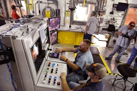 North Wind Solutions operates the Transuranic Waste Processing Center in Oak Ridge. Employees at the facility process, package, and ship contact-handled and remote-handled transuranic waste for disposal at EM’s WIPP near Carlsbad, NM.