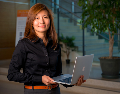 Nora Wang works at PNNL.