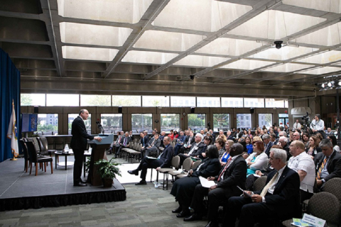DOE Under Secretary for Science Paul Dabbar highlighted EM's accomplishments to a crowd of past and present colleagues at the EM 30th anniversary celebration.