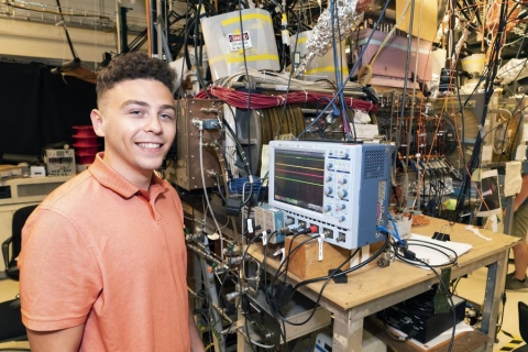 Justin Cohen, a nuclear engineering major at North Carolina State University, in the PFRC laboratory. Justin Cohen, a nuclear engineering major at North Carolina State University, in the PFRC laboratory.