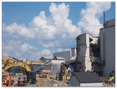 Heavy equipment breaks through the reinforced concrete of the WVDP Vitrification Facility in the final phase of demolition. This is the only vitrification facility in the US that was built, operated, and demolished. 