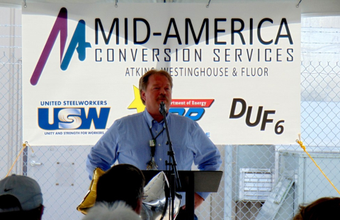 Portsmouth/Paducah Project Office Manager Robert Edwards speaks at the Portsmouth Depleted Uranium Hexafluoride Voluntary Protection Program ceremony.