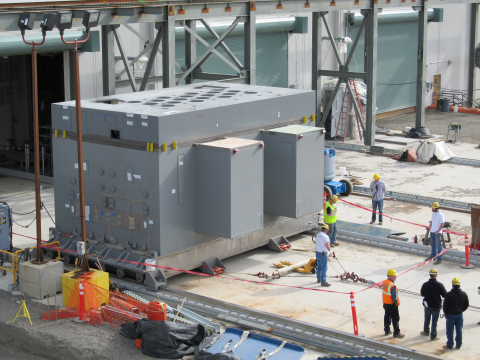 Crews pull a melter from Hanford’s Waste Treatment and Immobilization Plant (WTP) for inspection. WTP contractor Bechtel National, Inc. is purchasing engineered stainless-steel containers and a spare melter for the plant’s Low-Activity Waste Facility.