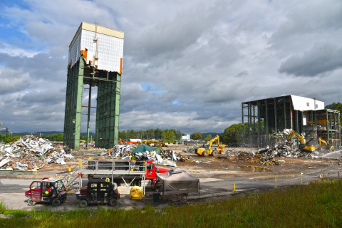 UCOR crews take down the Centrifuge Complex