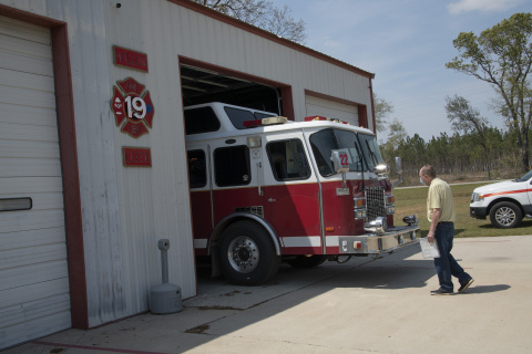 SR Fire Truck Delivery to Hollow Creek