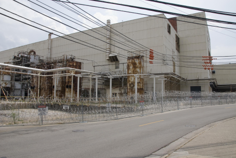 A full view of the 500,000-square-foot Alpha-4 facility, a Manhattan Project facility slated for demolition in Oak Ridge.