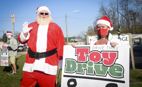 Fluor-BWXT Portsmouth’s Christmas Gifts for Children program recently hosted a Drive-Through Toy Drive at the Waverly Moose Lodge in Ohio. Pictured are FBP’s Jeff Riley (Santa Claus), and event organizer Kylea Barnes.