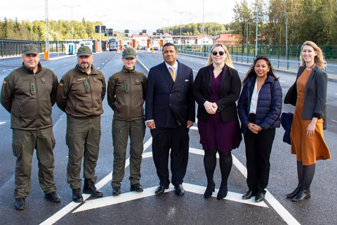 Frank Rose, border guards, and others at the Lithuanian-Belorussian border.