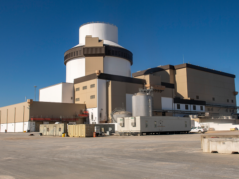 Vogtle unit 4 reactor building