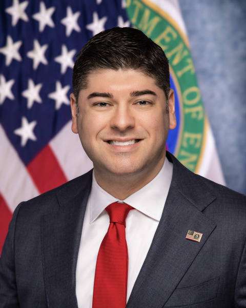 Headshot of Eric Mahroum