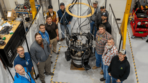 Rotating images of a welding tool and the employees who use iit