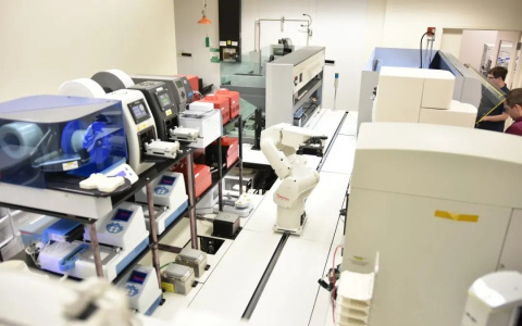 The iBioFAB biofoundry at the Carl R. Woese Institute for Genomic Biology (IGB) at Illinois. 