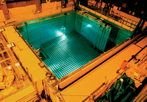 Spent Fuel Pool at the San Onofre Nuclear Generating Station, a blue pool surrounded by yellow walkways.
