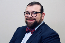 Matthew Carnavos headshot