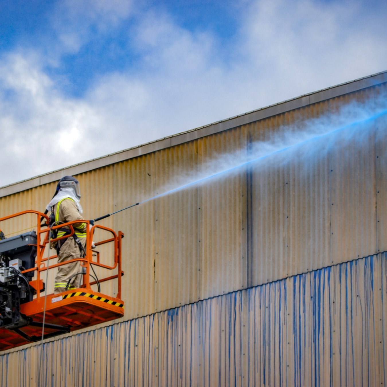Portsmouth_X-333_Demolition_Dust_Supression_2025_05_13.jpg