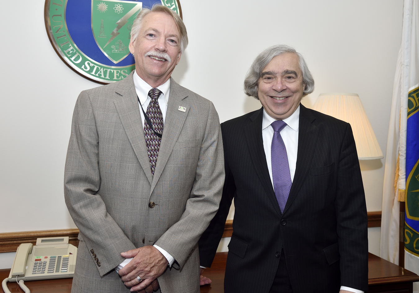 Photograph of NPS Director Jonathan Jarvis and Secretary of Energy Ernest Moniz