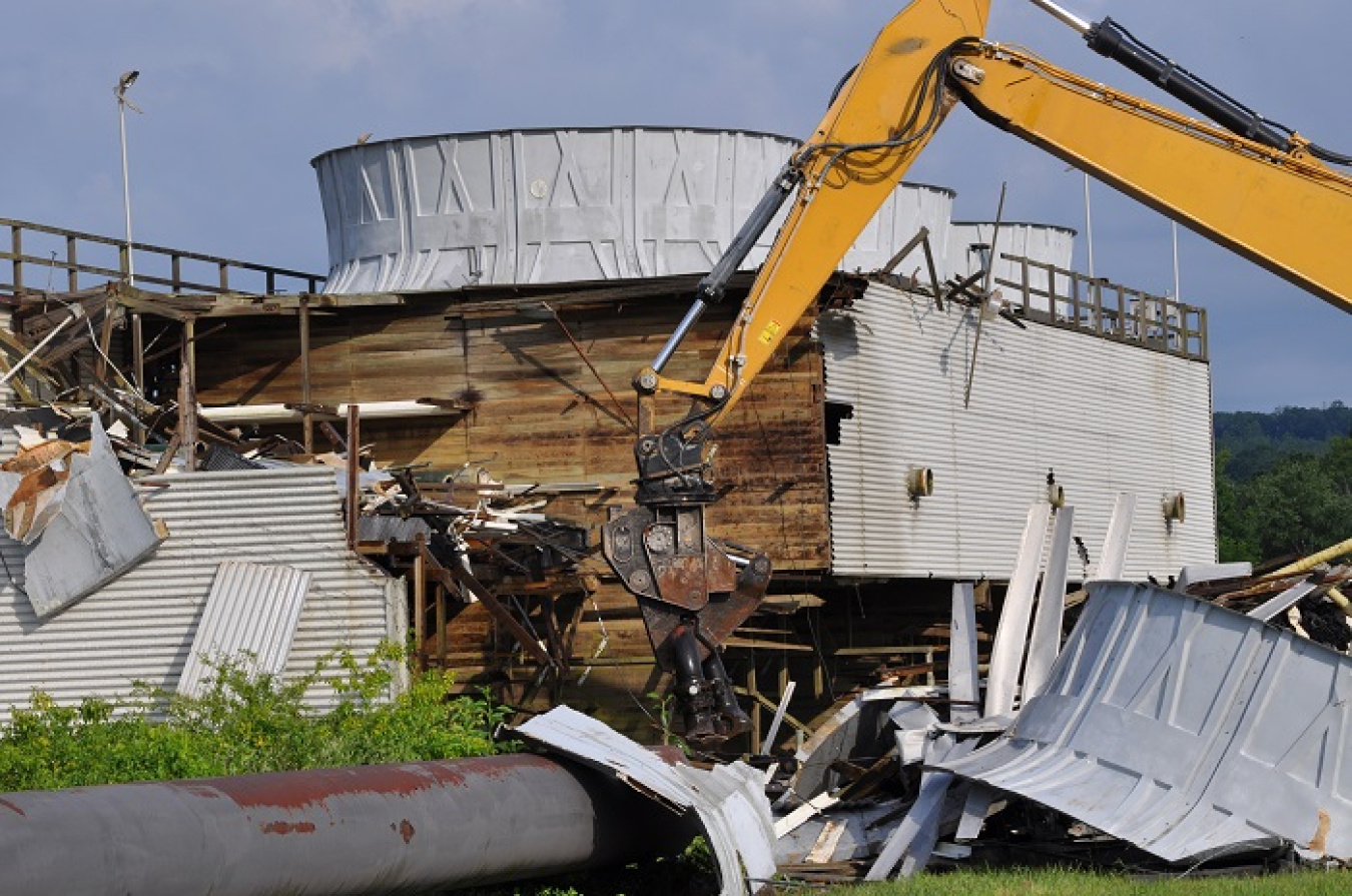 Crews demolish the K-832-H Cooling Tower.