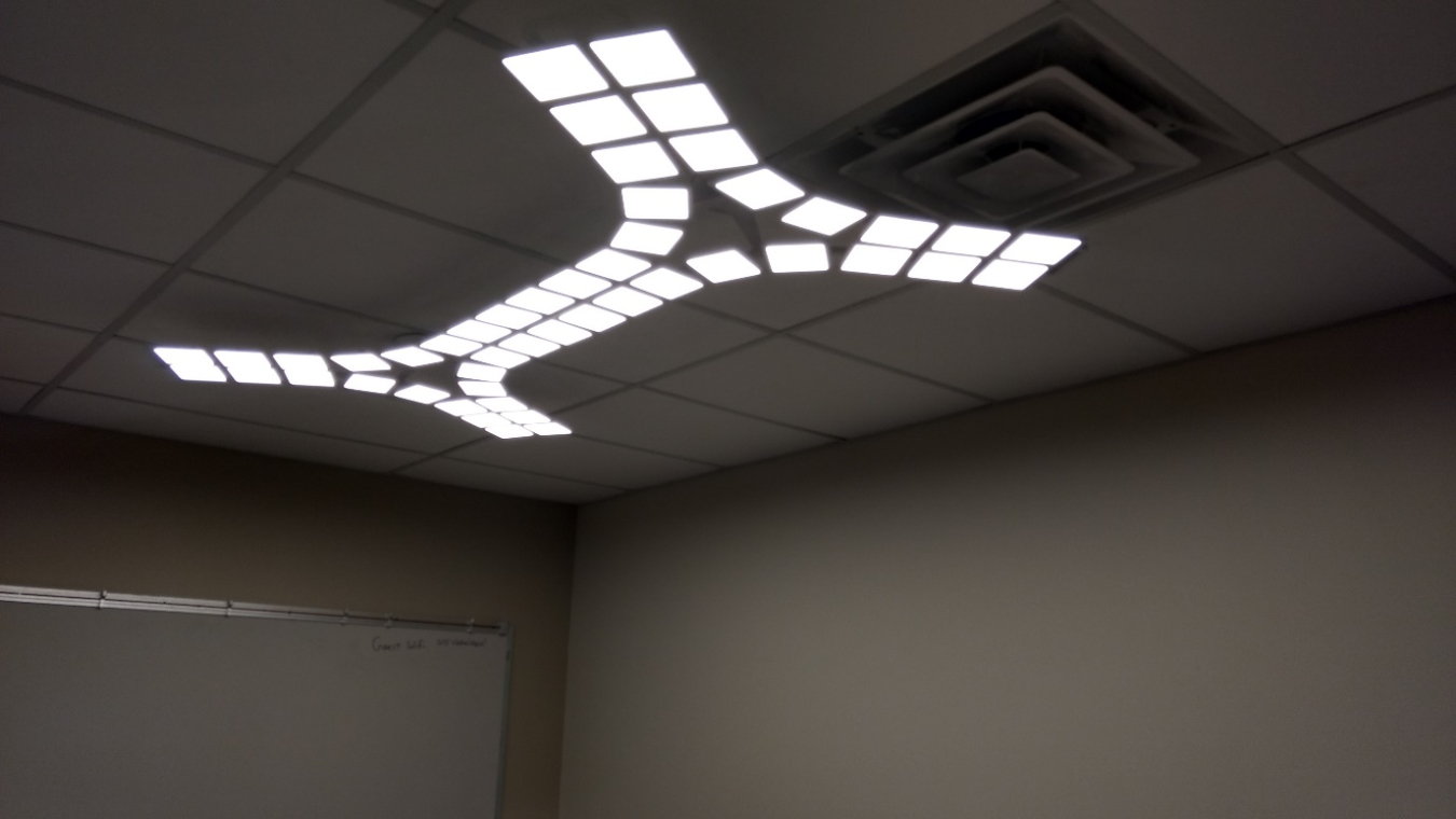 High-performance white OLED luminaire