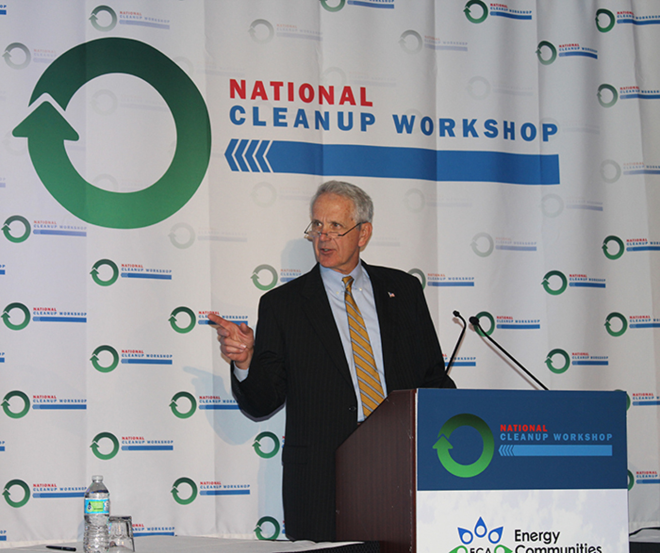 Acting EM Assistant Secretary Jim Owendoff addresses the National Cleanup Workshop audience.