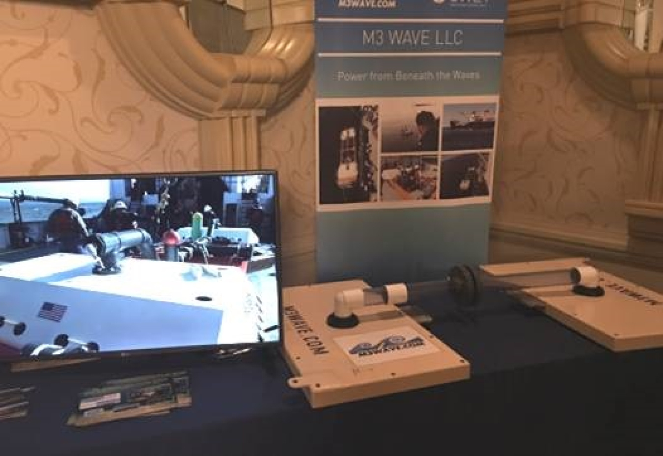 The M3 Wave showcase “booth”