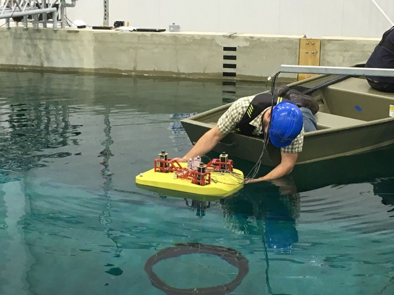 1:50 scale Triton in the water