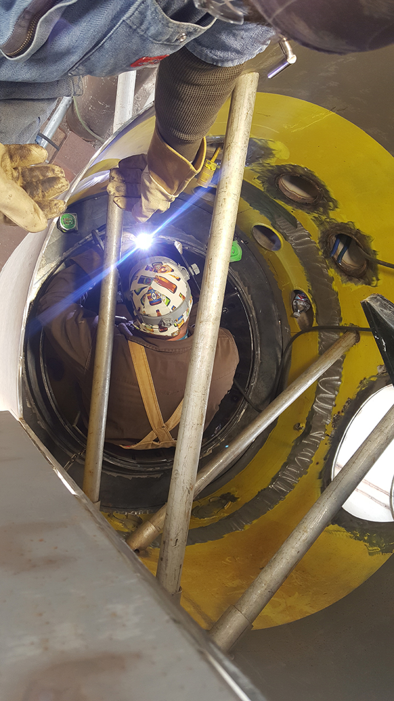 A mockup of the Denitration Mineralization Reformer was invaluable in helping welders prepare for days of work inside the cramped quarters of the Integrated Waste Treatment Unit’s primary reaction vessel.