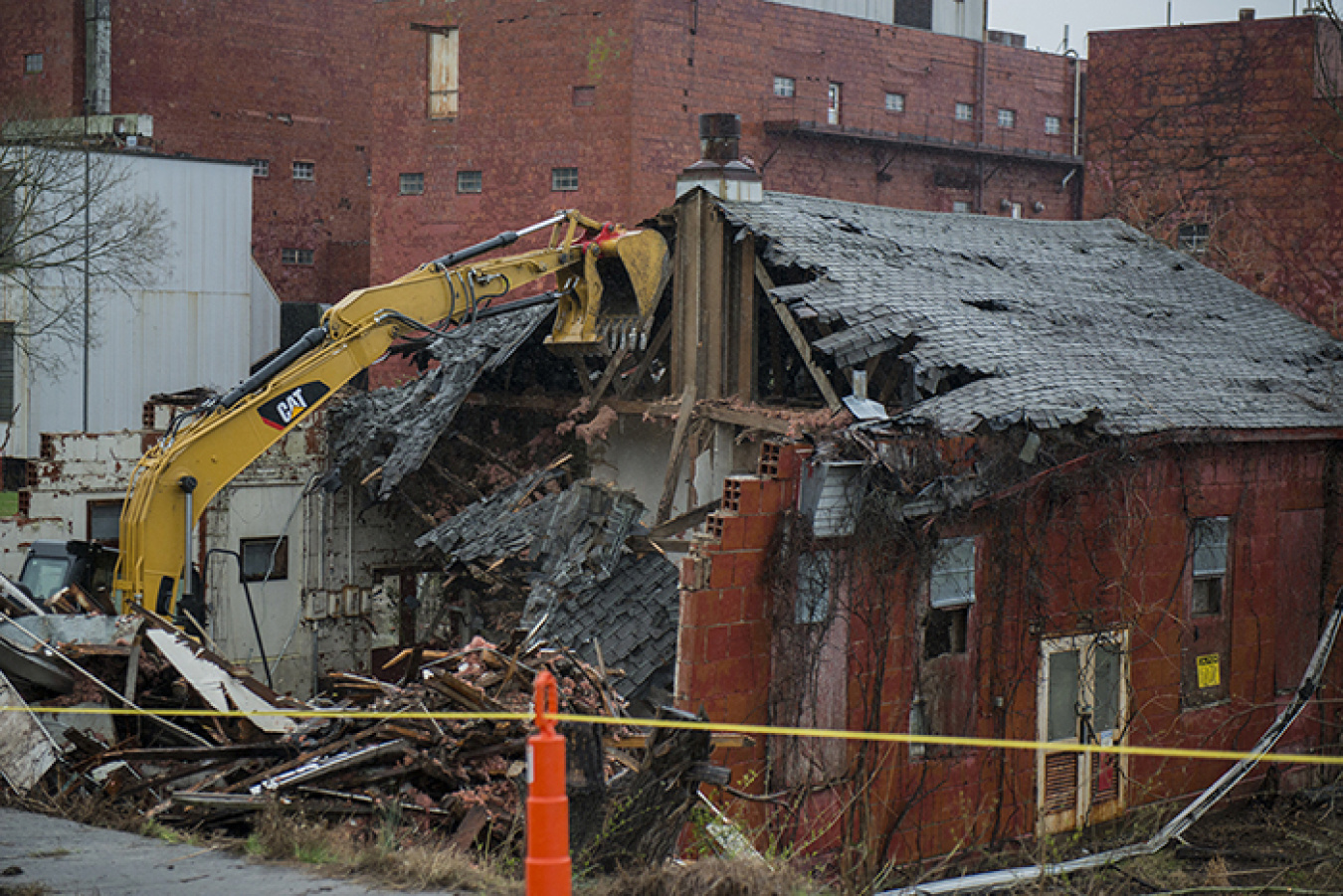 Crews take down Building 9743-2 at the Y-12 National Security Complex.