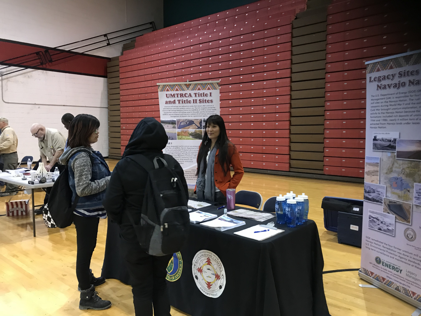 Visiting the STEM-station booths.