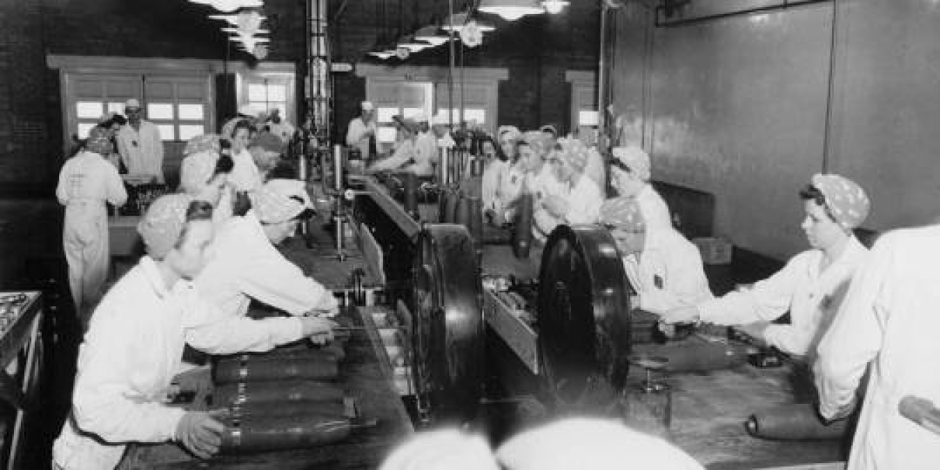 1944: Women work the fuze and booster assembly line at Pantex Plant when it made conventional bombs for World War II.