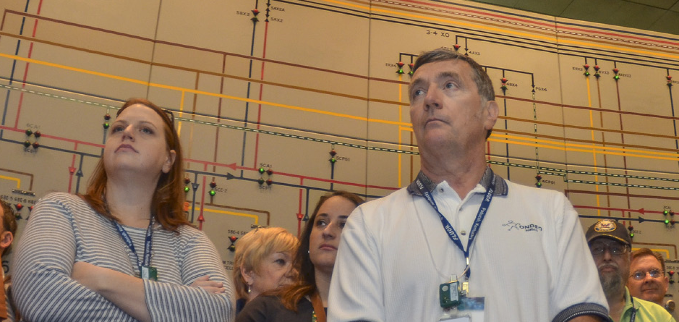 CAB members tour the C-300 Central Control Facility with a nationwide group of EM SSAB stakeholder boards hosted by the Paducah CAB.