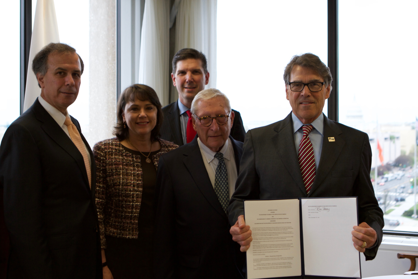 Secretary Perry signed statements of intent on advanced fast neutron sodium-cooled reactors and artificial Intelligence