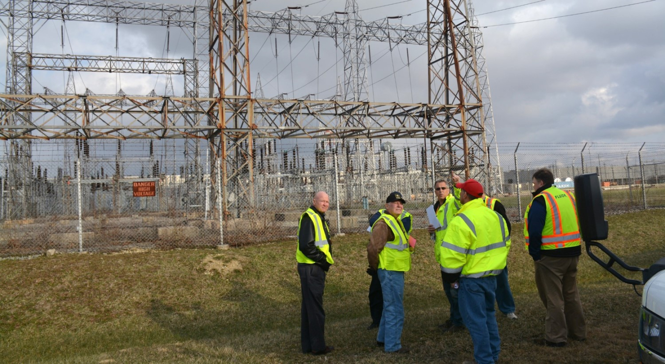 SSAB members tour switchyard area