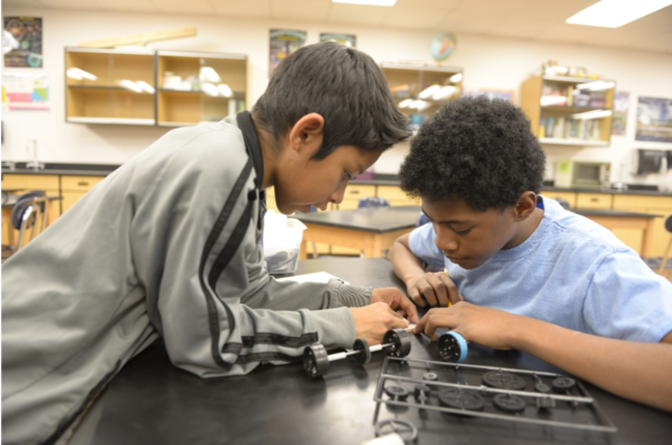 The New Mexico Electric Car Challenge brings Sandia mentors and tutors together with students to generate excitement about STEM careers.