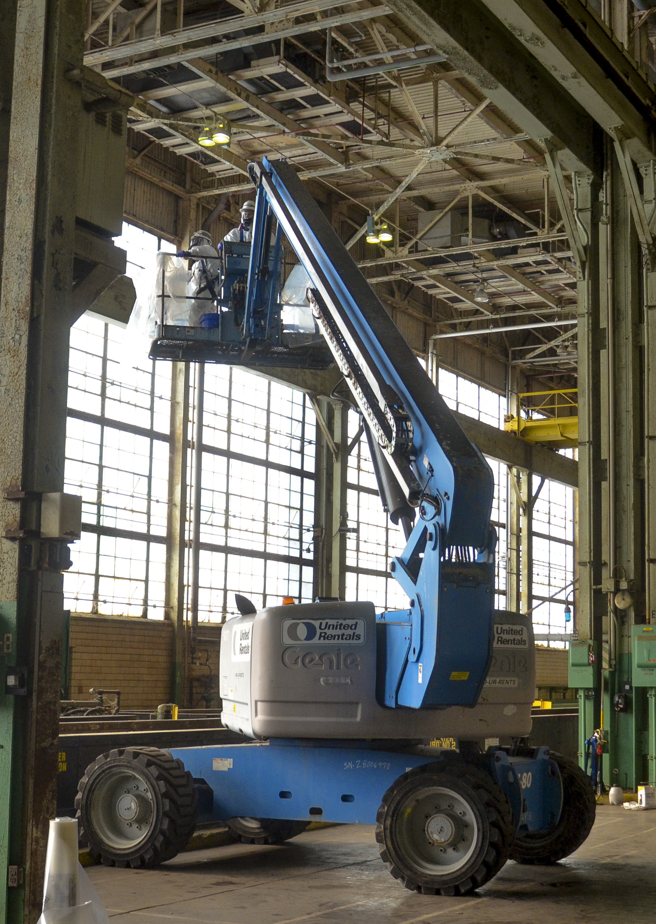 Crews perform deactivation work on the interior of the C-400 building at Paducah.