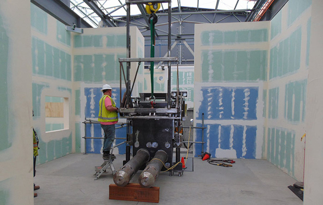 Workers on Hanford’s 324 Building Disposition Project are training on equipment to be used to transfer highly contaminated debris and soil.