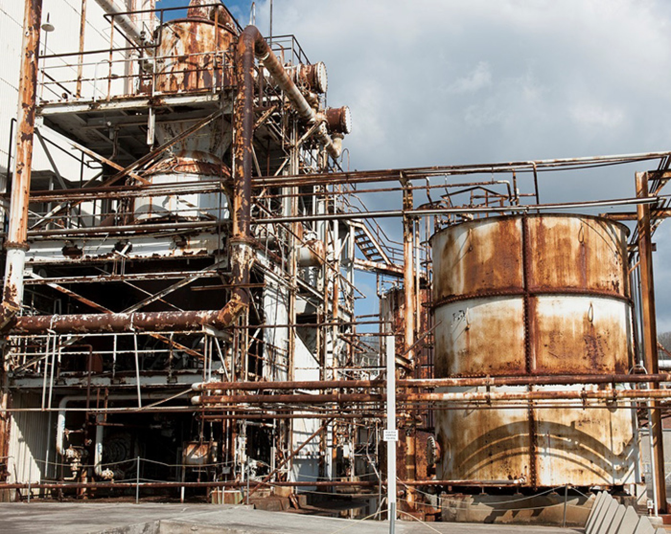 Last used in the 1960s, the mercury-contaminated West Column Exchange equipment became rusted and structurally degraded over the year.
