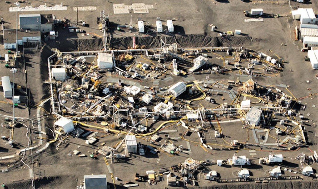 Photos taken in January 2016 and September 2018 highlight the significant progress to deconstruct infrastructure in Hanford’s C Tank Farm site after retrieval operations concluded in November 2017.