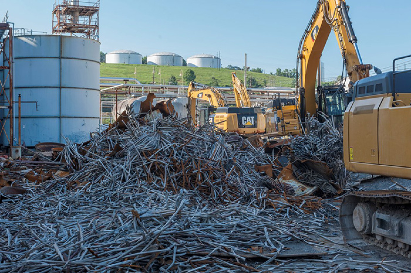 Machines take apart former tanks and more than 10,000 feet of piping before disposition at the Y-12 National Security Complex.