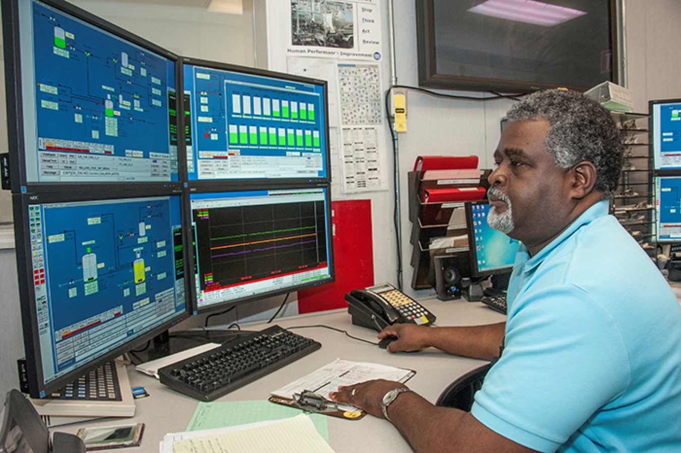 Operator Larry Bias works at the Distributed Control System in H Canyon. Bias is one of the approximately 260 employees participating in continuing training at the Savannah River Site.