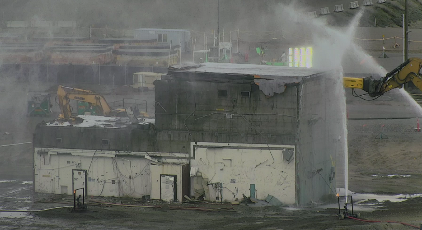 Demolition began last week on a vault at the Hanford Site’s Plutonium Finishing Plant (PFP) after contractor CH2M HILL Plateau Remediation Company finished safely removing debris from around the facility.