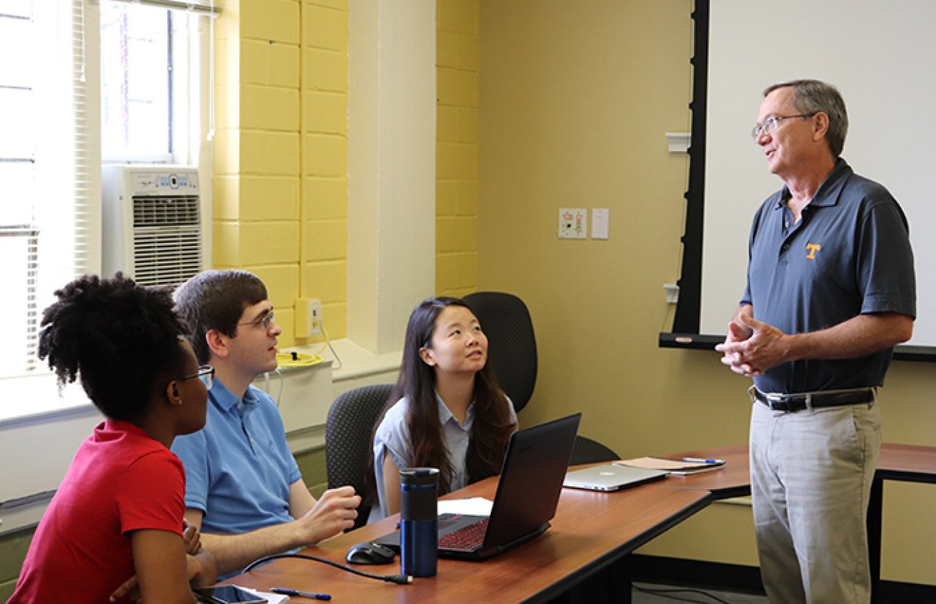 Nuclear engineering students at the University of Tennessee have the opportunity to obtain the first nuclear decommissioning and environmental management minor degree in the U.S.